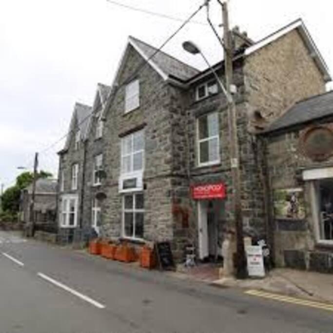 Harlech/Huge Three Bedroom/Best Location スランベドル エクステリア 写真