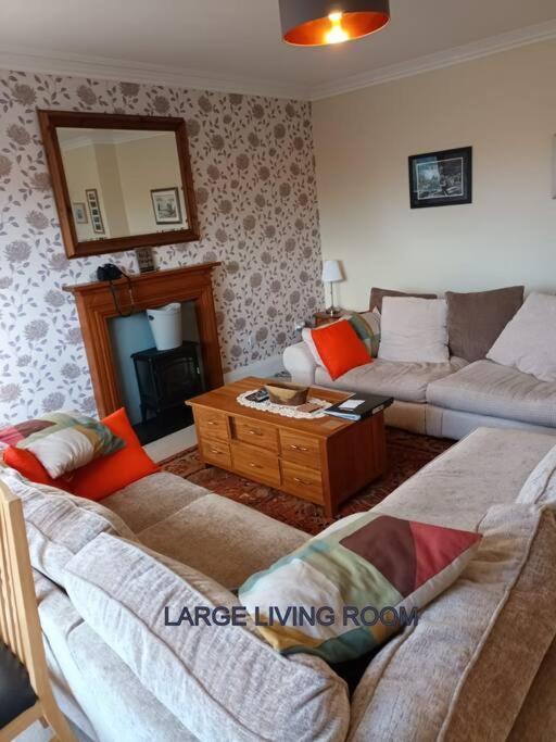 Harlech/Huge Three Bedroom/Best Location スランベドル エクステリア 写真
